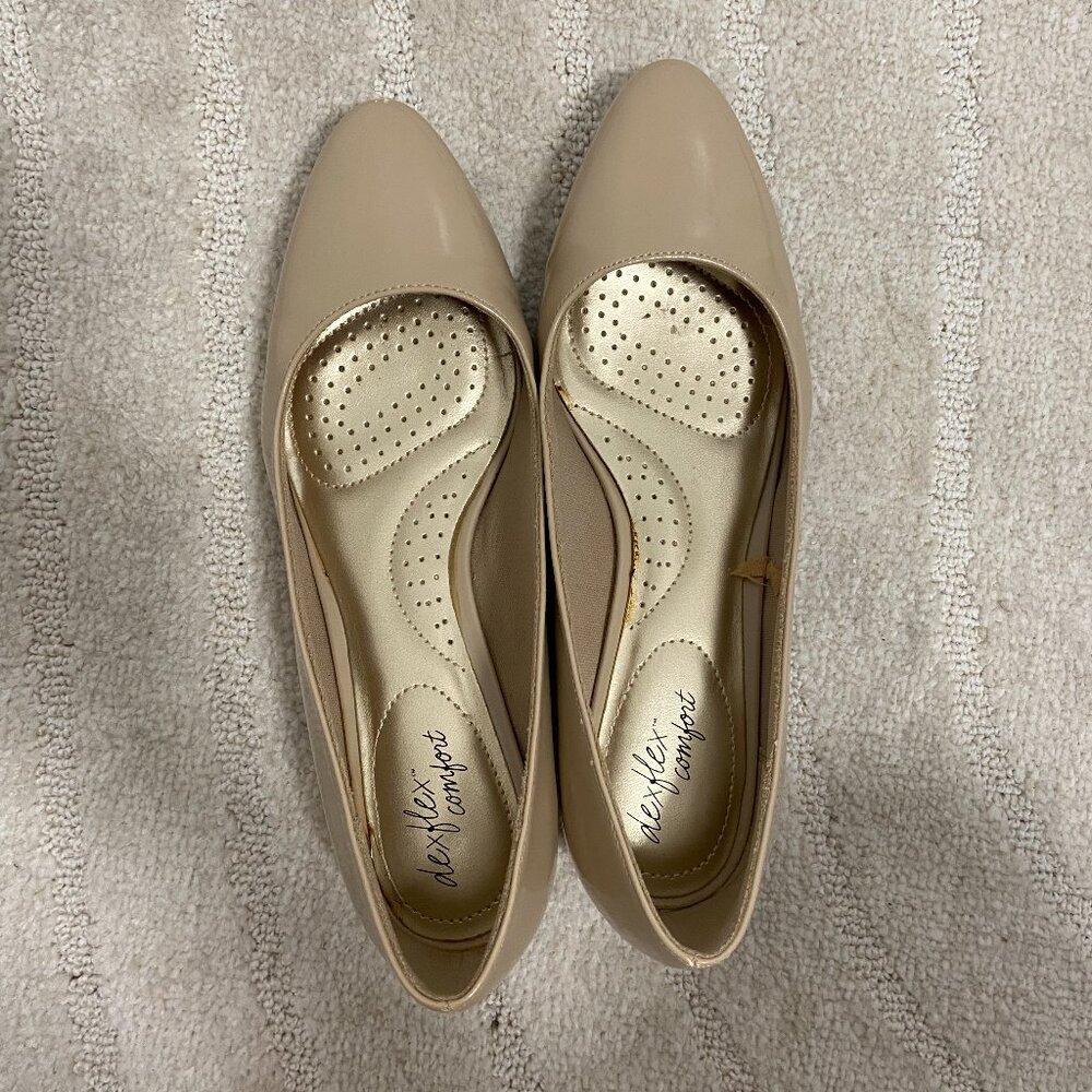 Patent Wedges - Size 7.5 - Beige